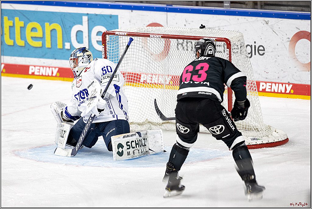 PENNY DEL;  Koelner Haie - Schwenninger Wild Wings; Koeln, 08.10.2021